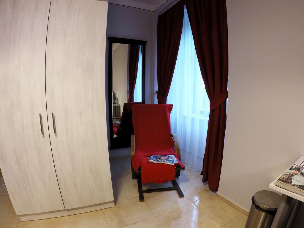Penzion U Tri Statkaru Dobris Extérieur photo